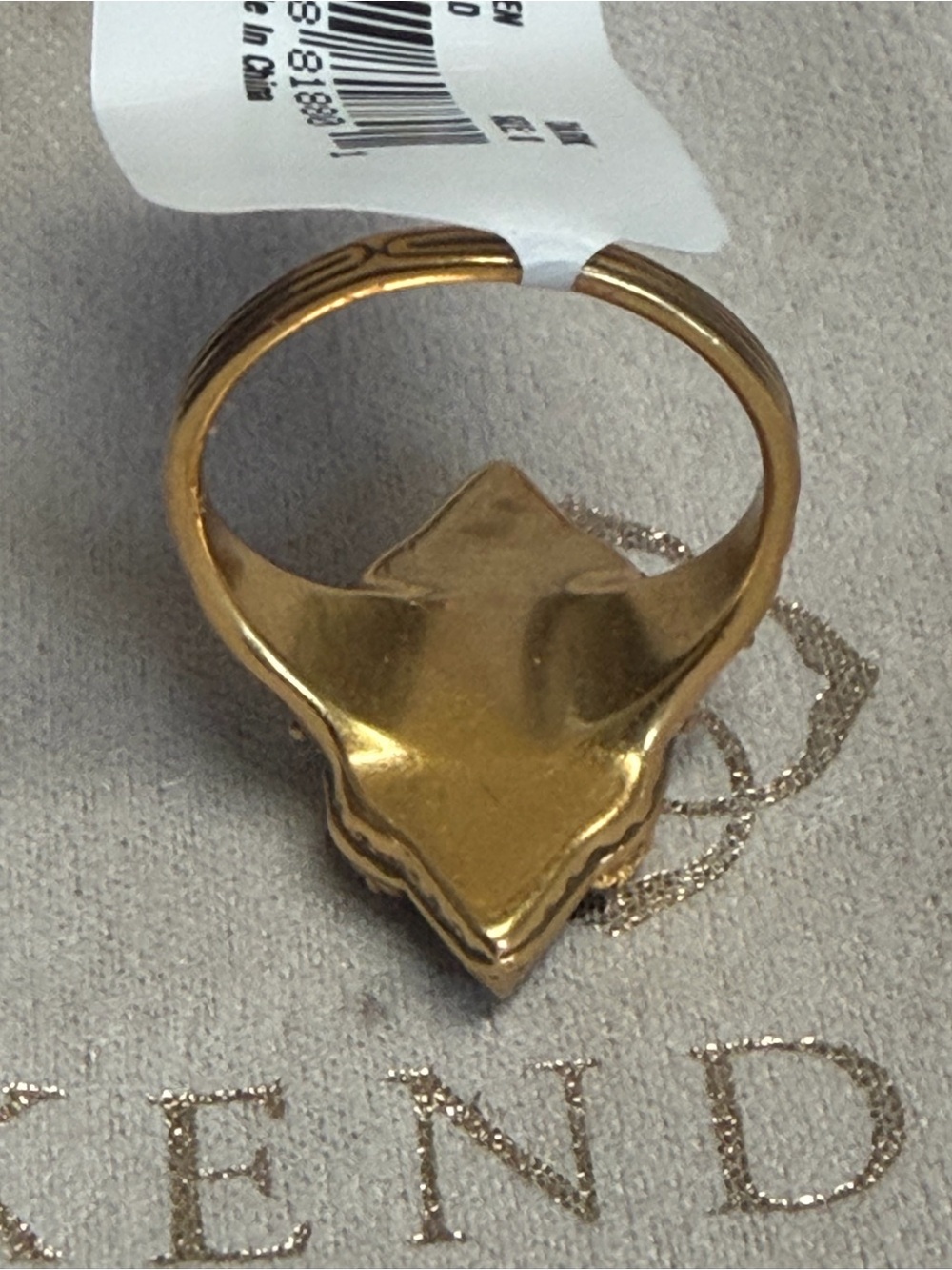 NWT Disney x Kendra Scott The Queen Vintage Gold Cocktail Ring sz 7 or 8 - Picture 8 of 12